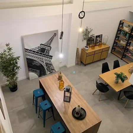 Duplex Apartment *